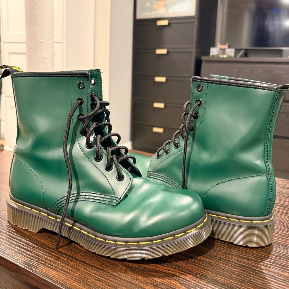Dr Martens 1460 Smooth Leather Lace Up Boots - Picture 2 of 9